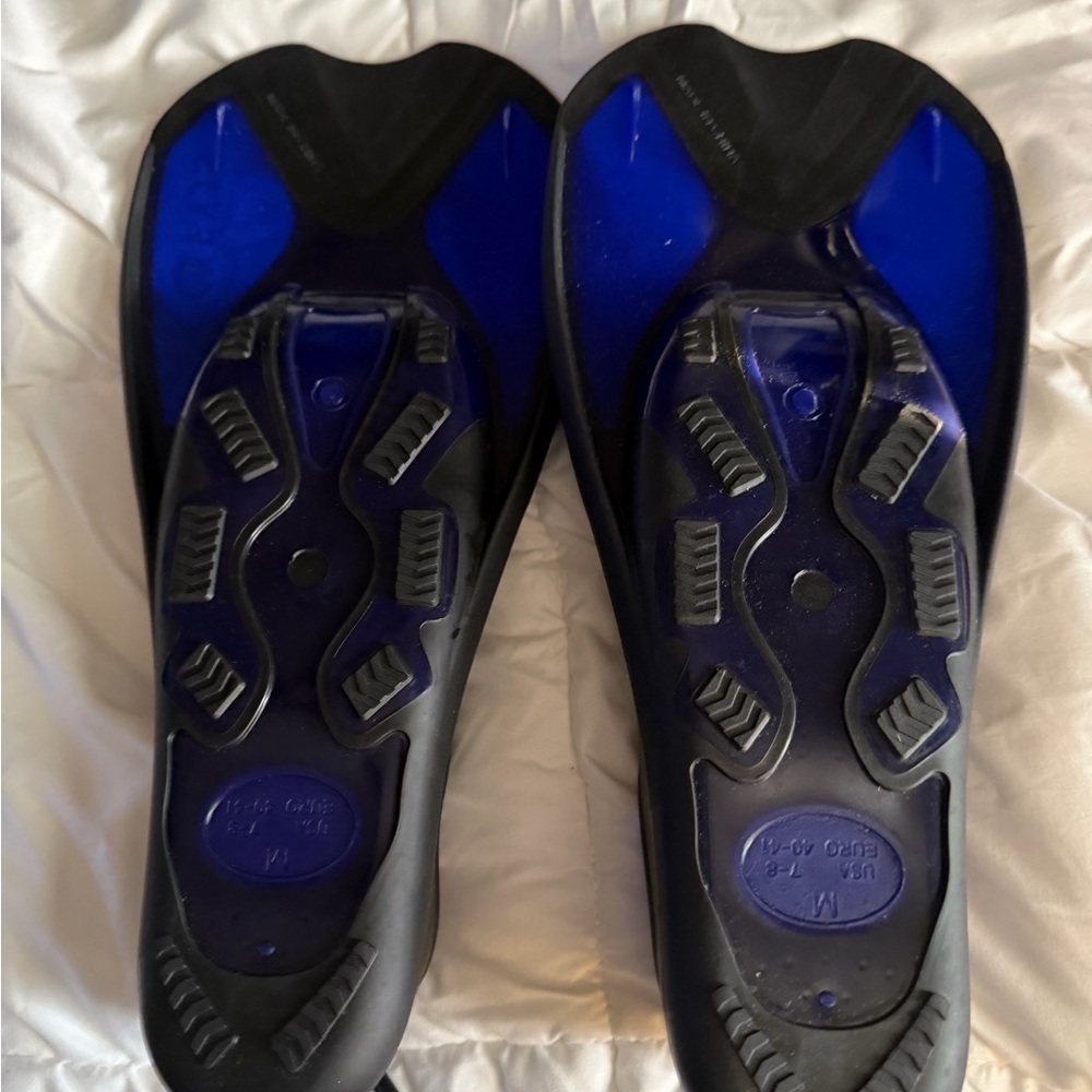 Unisex Short Swim Fins in Black and Blue - Travel Diving Flippers - Picture 6 of 8